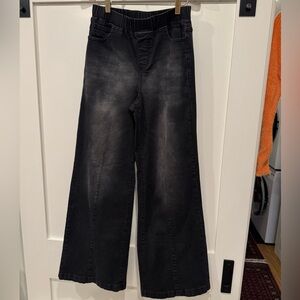 Women's Black Wide-Leg Jeans